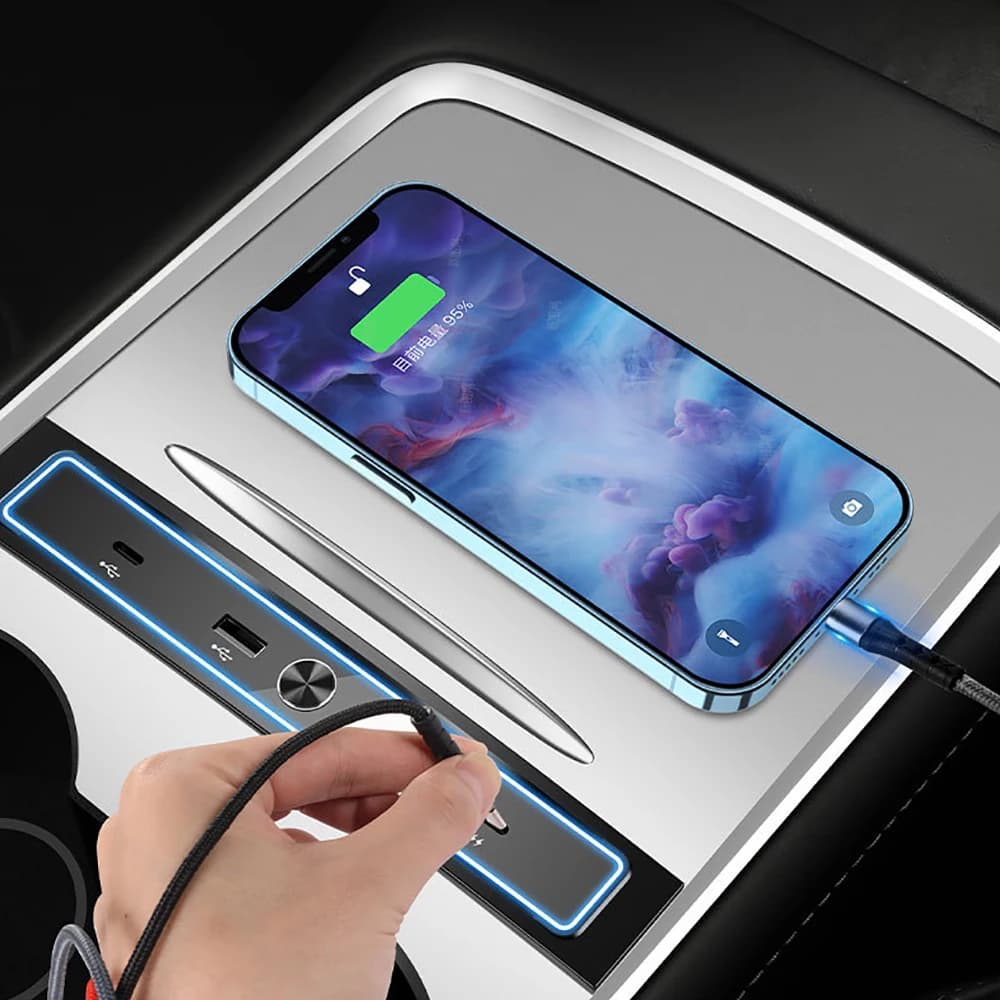 Per Tesla Model 3 Y Docking Station 27W Caricatore rapido USB LED Shunt Hub Estensione Console centrale Sensore intelligente a 4 porte