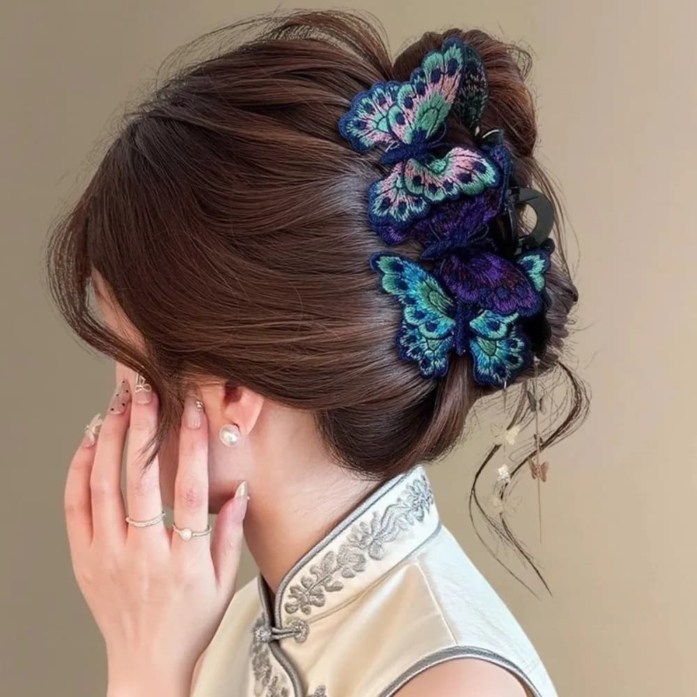Fermaglio per capelli a farfalla in maglia con fiore e nappa, in plastica, stile cinese, grande, a forma di squalo, per uso quotidiano