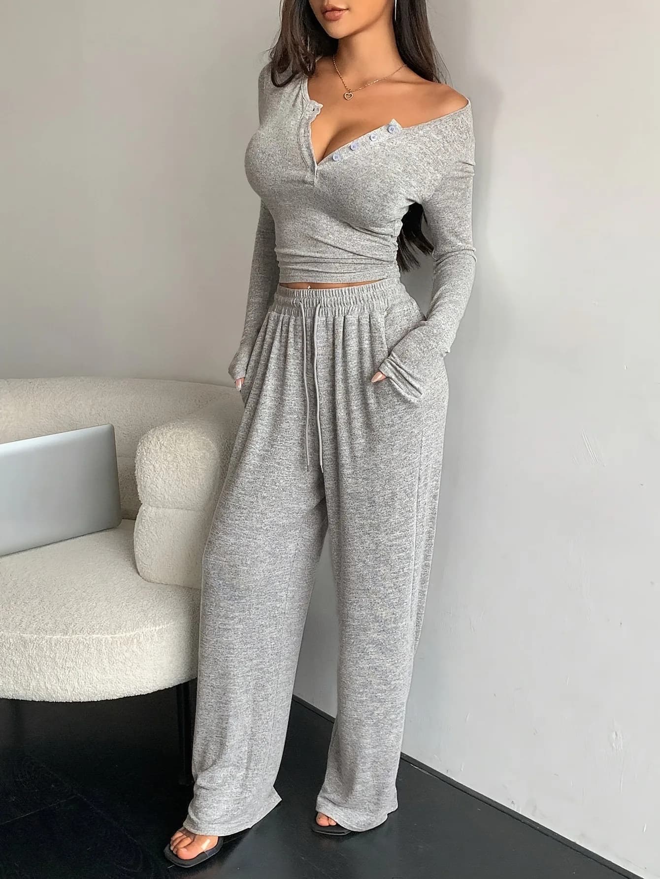 Set di pantaloni in tinta unita Autunno Inverno Moda Pendolarismo quotidiano Stile Donna Abbigliamento T-shirt a maniche lunghe Camicia che tocca il fondo Set da 2 pezzi