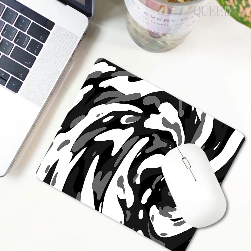 Strata Liquid Art Piccolo Mouse Pad Computer Portatile Anime Tastiera Mouse Zerbino 18x22 cm Gomma Ufficio Tappeto PC Decoracion Deskmat FAI DA TE