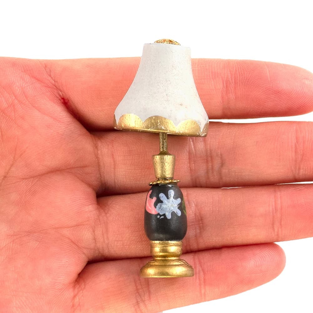 1 pz 1/12 accessori in miniatura per casa delle bambole mini lampada da tavolo in legno lampada da tavolo modello giocattolo per la decorazione della casa delle bambole bjd