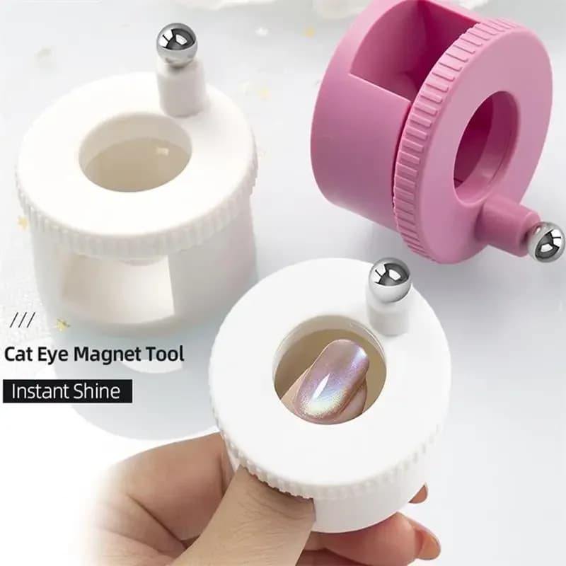 Nail Art Tool with Glass Beads Effect Cat Eye, Strong Magnetic Attraction, Portable, for Professional Manicure and Fai-da-Te, Automatic Rotation