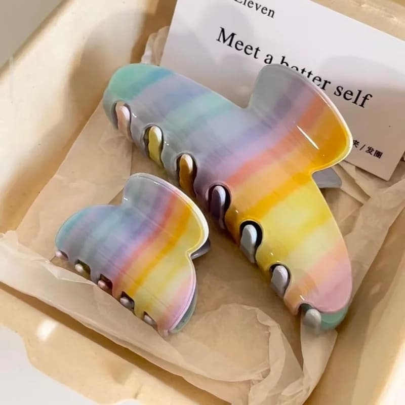 Elegante fermaglio per capelli a strisce color arcobaleno in acido acetico per donna e ragazza, fermaglio a pinza a forma di squalo, accessorio per capelli alla moda.