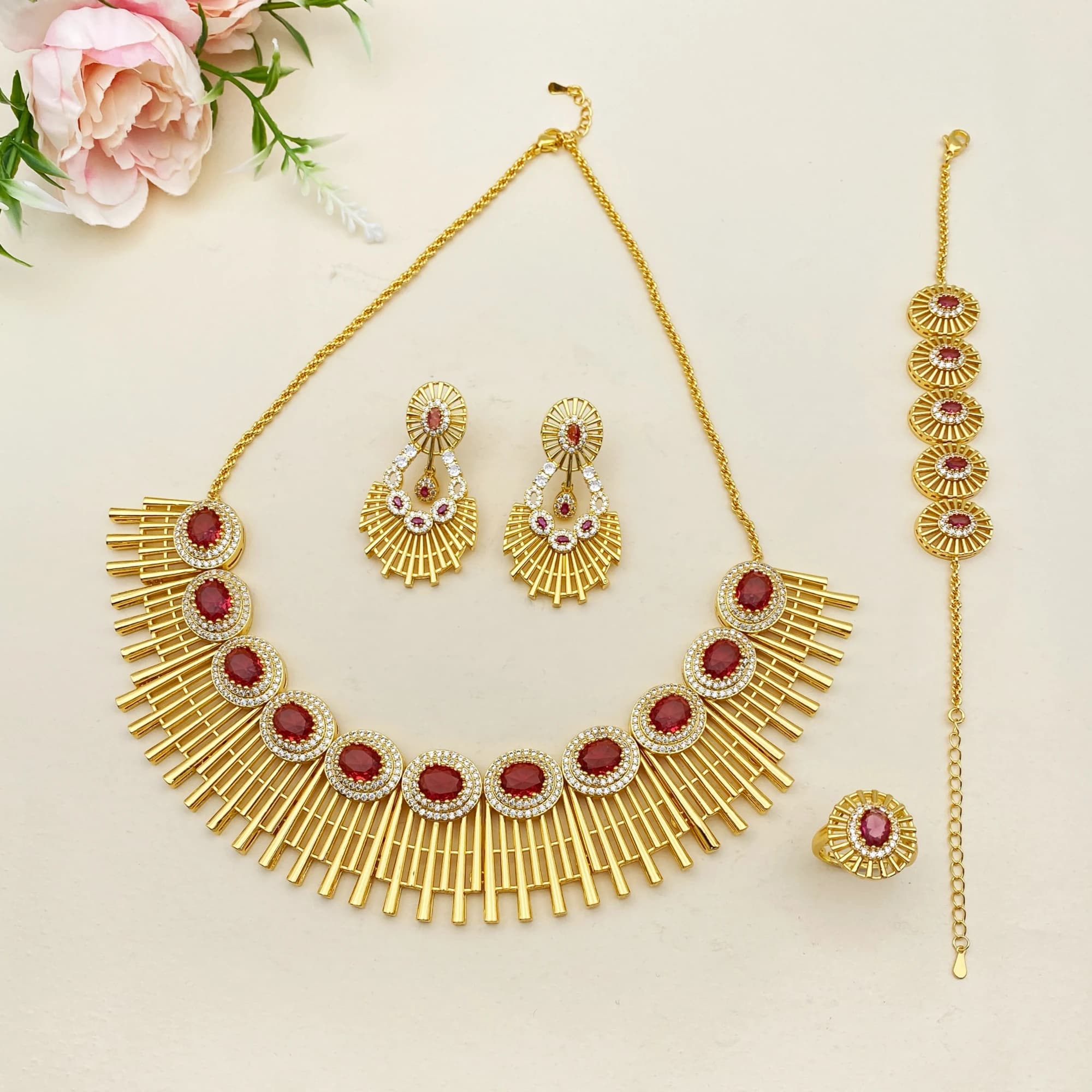 Flora Light Luxury Placcato in oro Algeria Set di gioielli da donna con orecchini pendenti con anello rigido in zirconi per la moda della festa