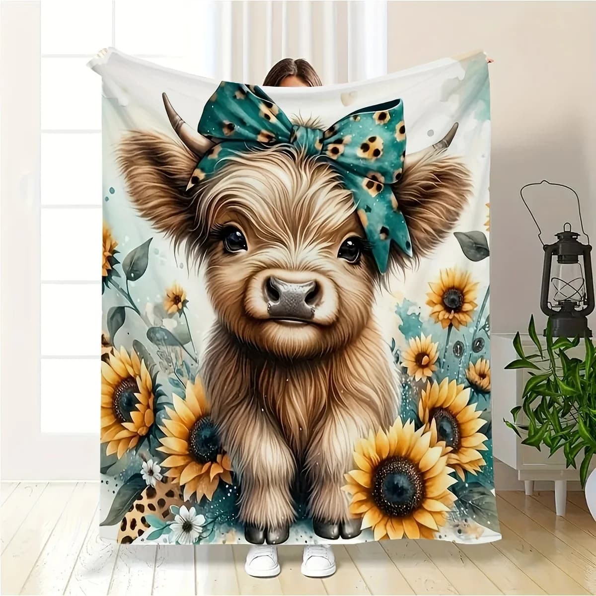 Cow Print Fleece Blanket - Highland Cow with Sunflowers, Soft Cozy Throw for Home/Travel, Gift for Kids/Women, Machine Washable