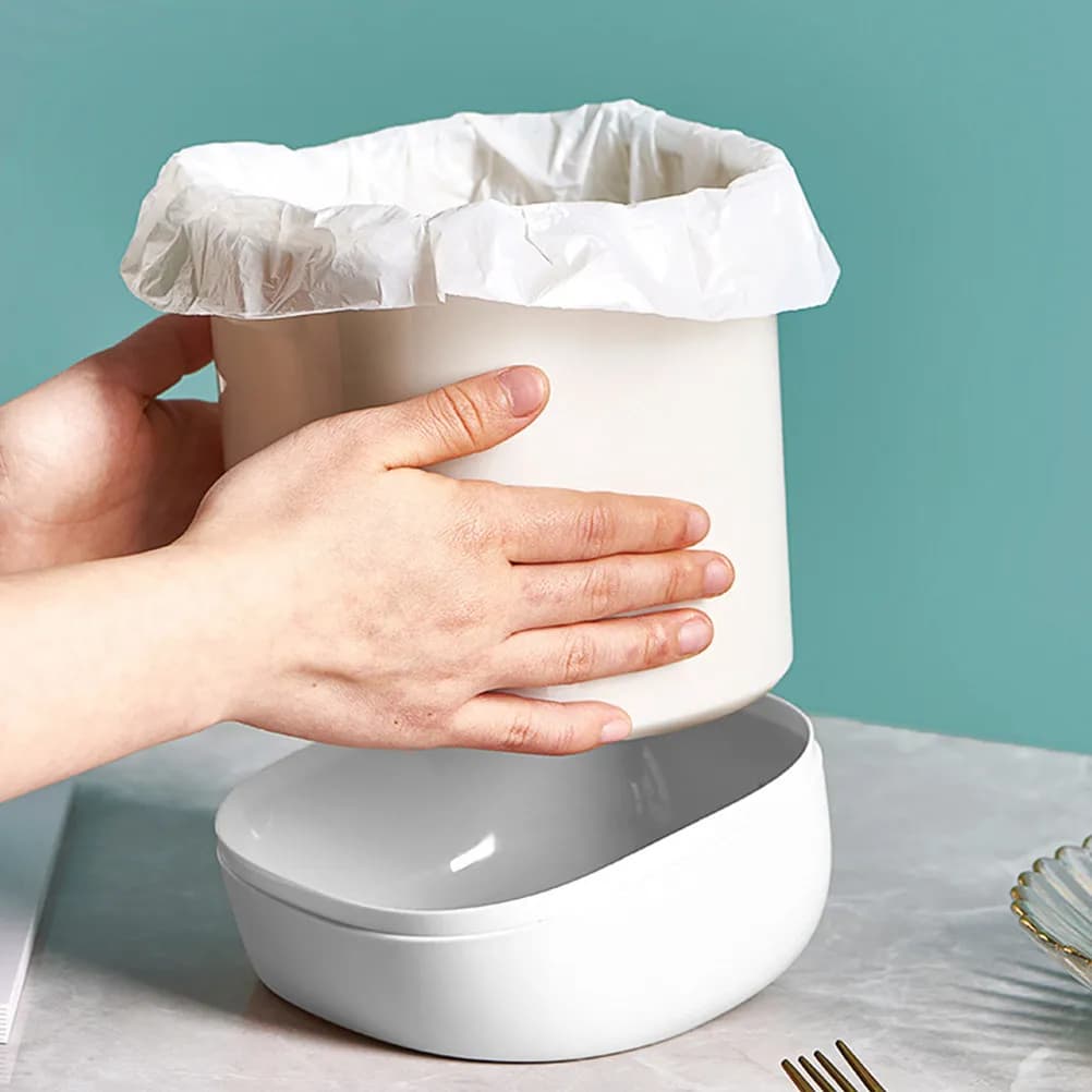 Small Trash Can with Lid Compact Plastic Mini Garbage Bin for Dorm Bedroom Bathroom Kitchen Desk Office Decorative Waste Basket