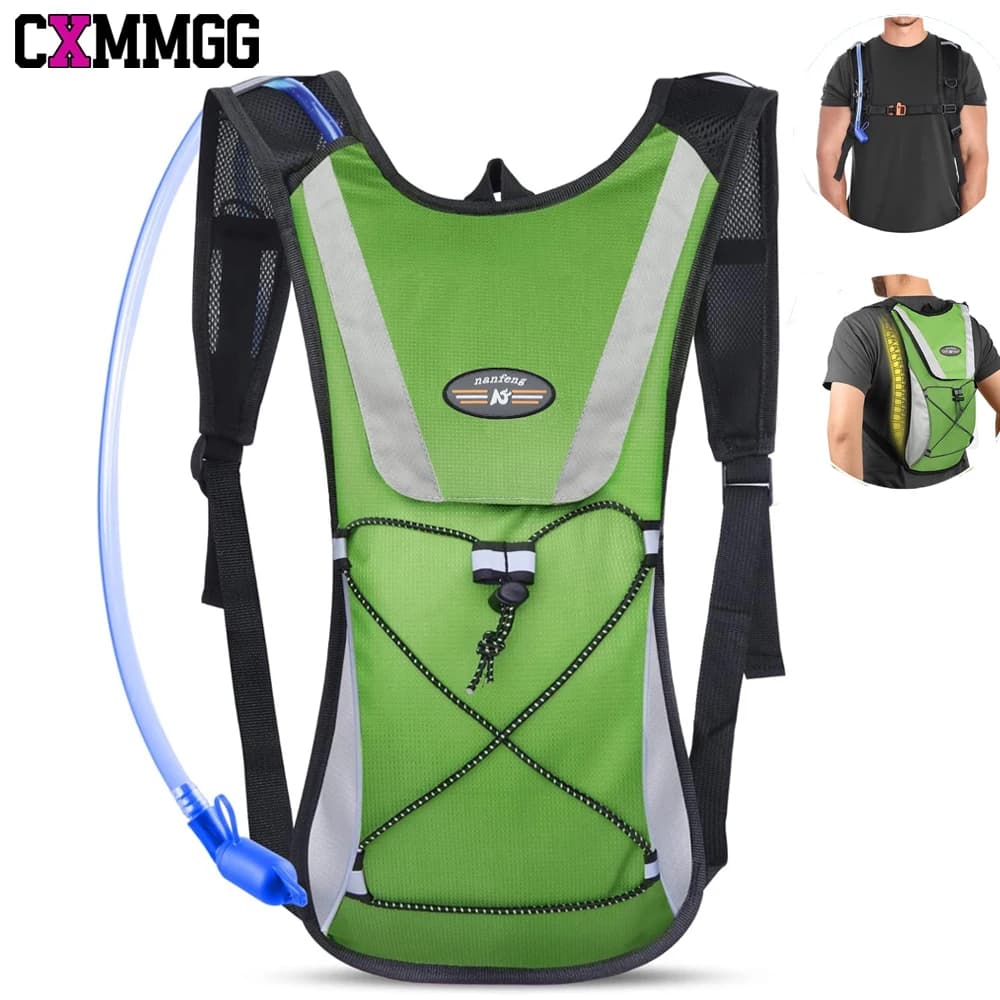 1 piece light water backpack - Insulated water pack for cycling, hiking, running - Adjustable design for men and women