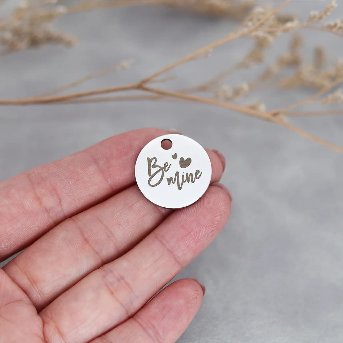 3 pz/lotto inciso al laser Be Mine con amore cuore ciondolo in acciaio inossidabile per collana orecchino gioielli fai da te creazione di bracciali collana