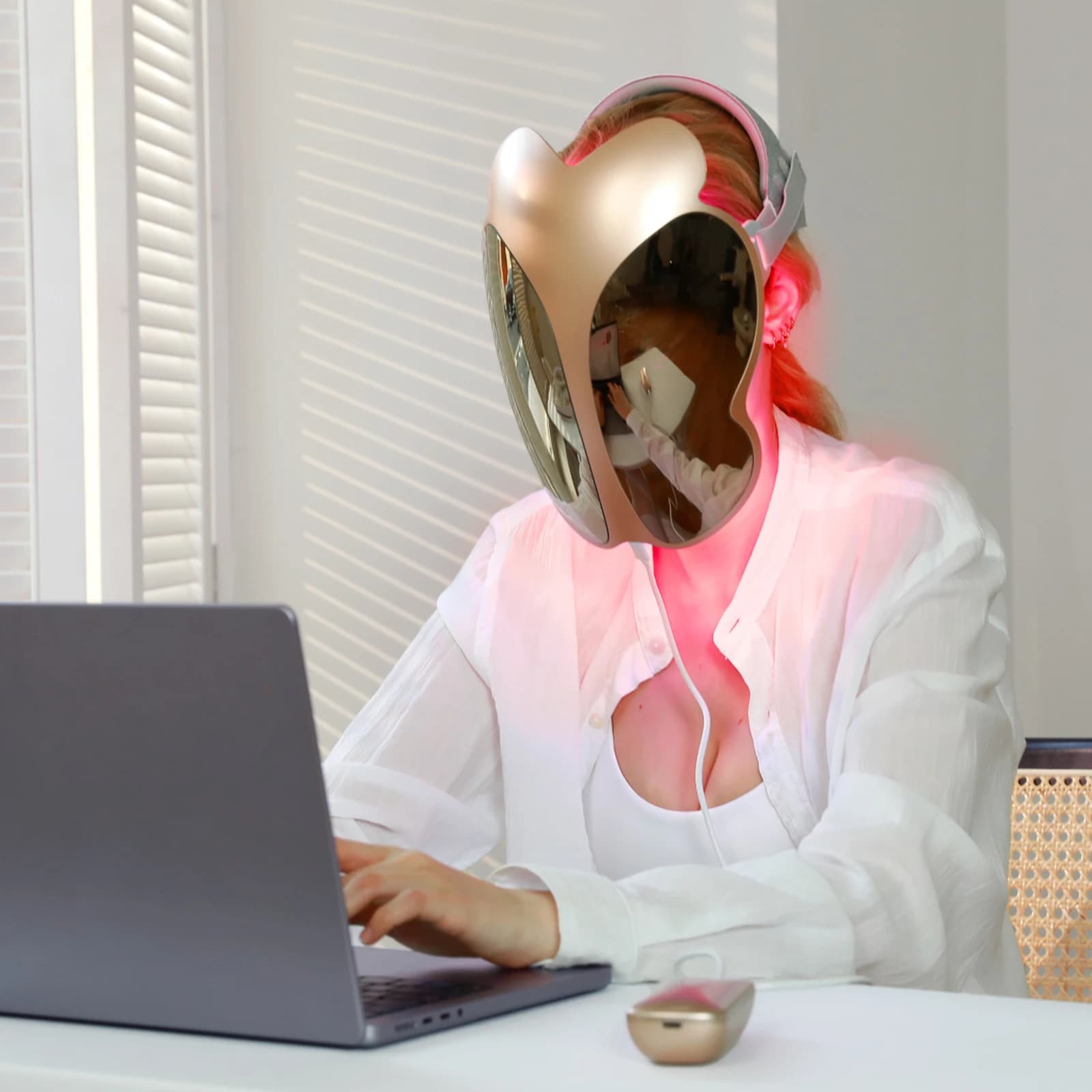 Led Light Facial Bea-uty Mask Full Face Skin-Care Light Therapy Led Facial Masks Me-dical Grade Face Led Red Light Therapy Mask