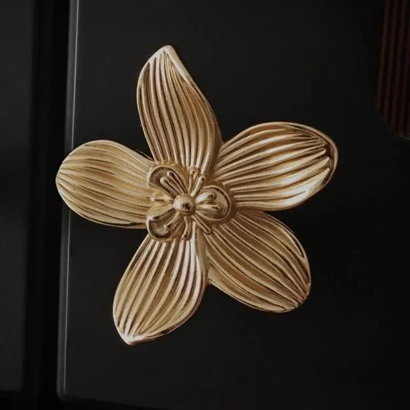 Nuovo 1/2 pezzi maniglie per cassetti con fiori petalo creativo armadio da cucina tirare fibbia mobili armadio porta accessori per la decorazione