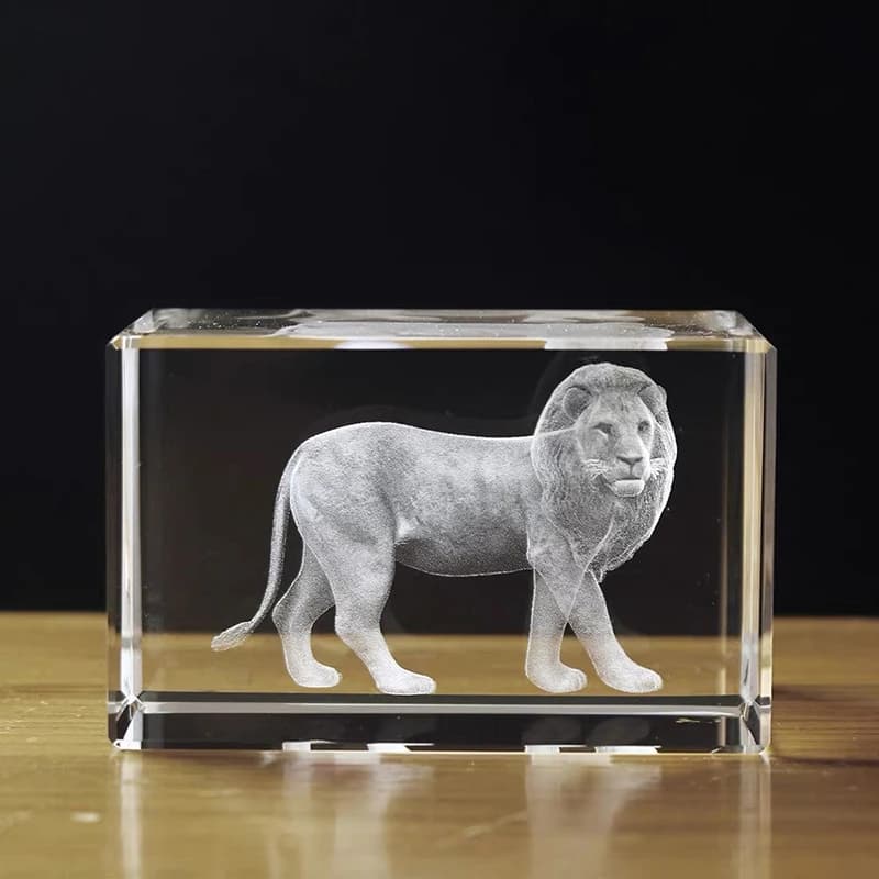 Figurina modello cubo di cristallo leone incisione laser 3D fermacarte in cristallo statua artigianale decorazione della casa ornamento per ufficio fengshui