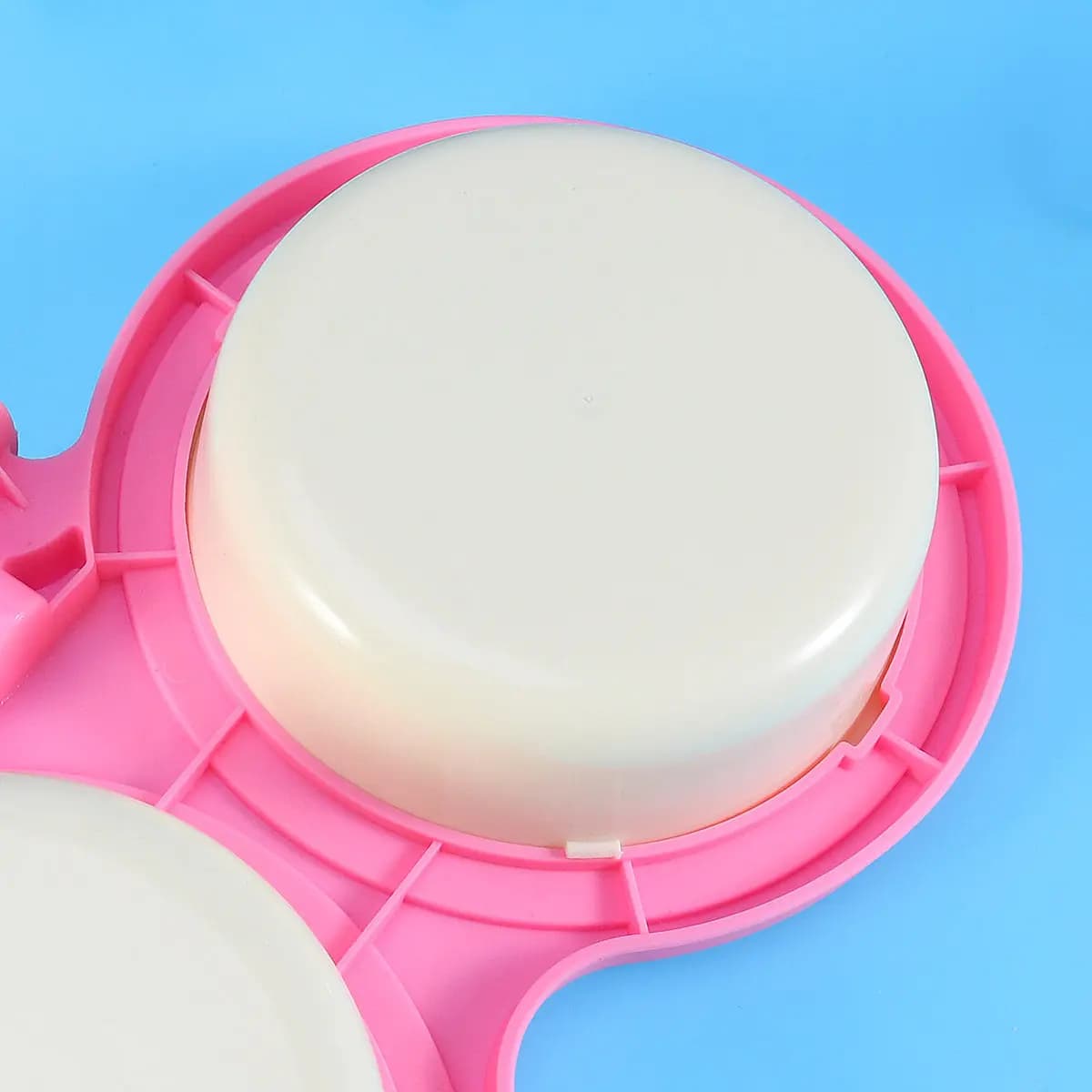 1Pcs Hanging Pet Bowl Double Compartment Food and Water Dish for Small Medium Dogs Cats Rabbits Ferrets Guinea Pigs Splash Proof