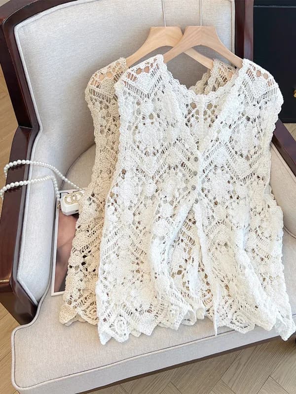 Gilet in maglia da donna con pizzo, Collezione Primavera Estate 2025, Nuovo modello con motivo floreale traforato, Scollo a V, Top a strati, Effetto di lusso