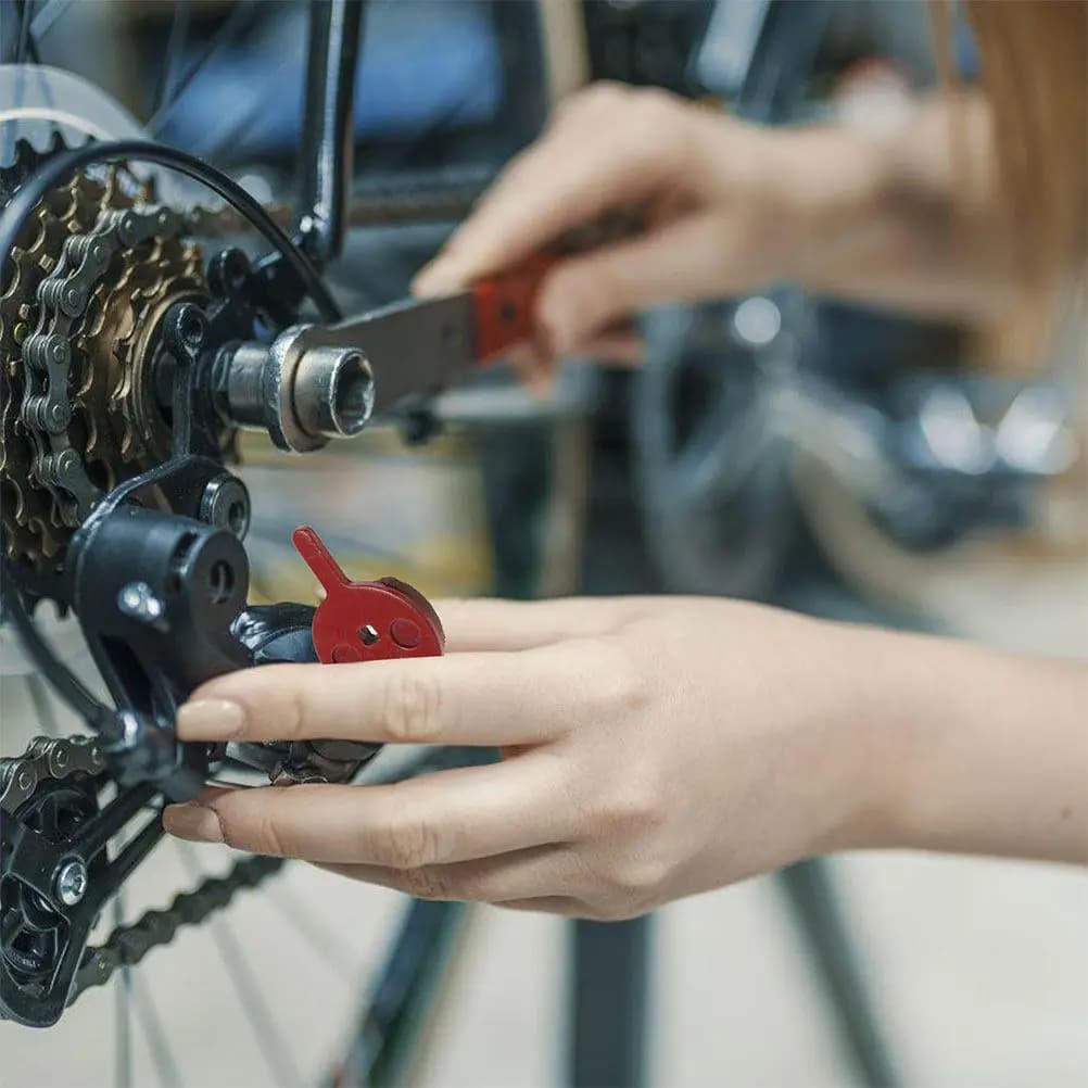 12 pastiglie freno semi-metalliche per biciclette, per mountain bike, freni a disco in resina, accessori efficienti, versatili e di lunga durata