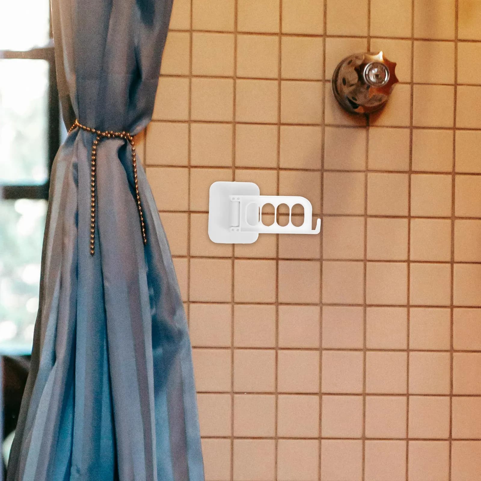 10Pcs Foldable Wall Mounted Clothes Hangers Four Hole Closet Hooks No Drilling Multifunctional Organizer for Bedroom Laundry