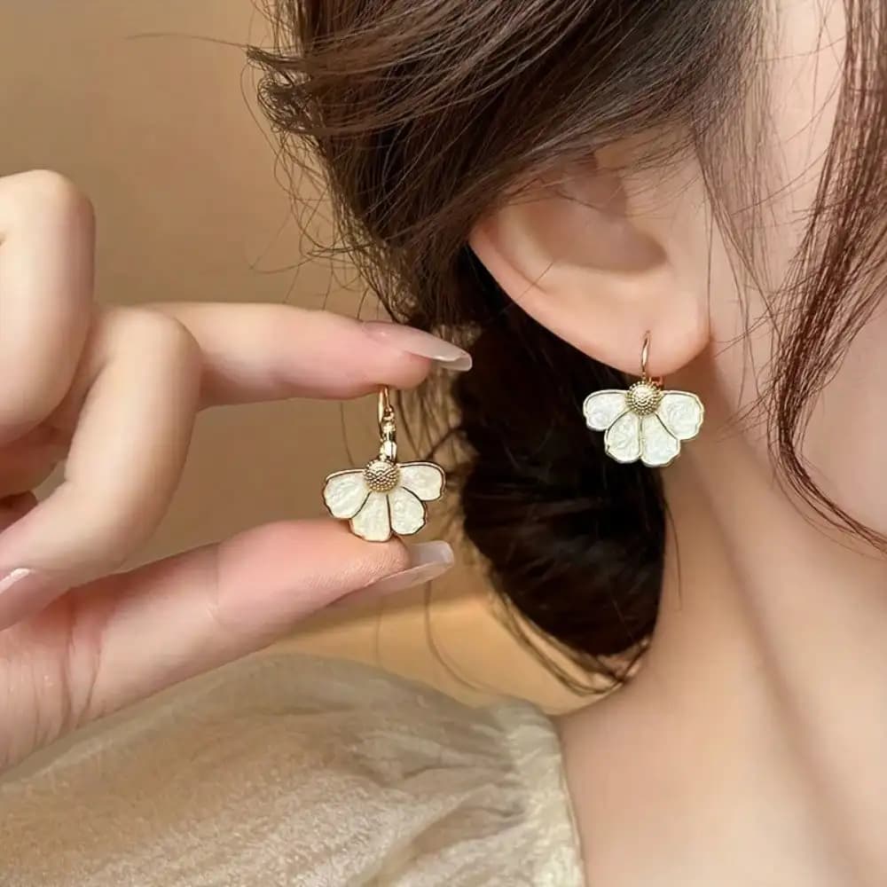 1 Paio di Orecchini a Cerchio Placcati Oro con Fiori, Orecchini a Petalo Smaltati da Donna, Gioielli Dolci e alla Moda per Uso Quotidiano e Feste, Idea Regalo