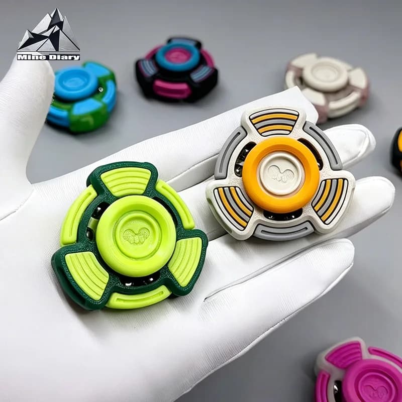 Innovativo Fidget Spinner a Forma di Armatura Aperta Stampato in 3D, Giocattolo Antistress per Adulti, Regalo Creativo alla Moda