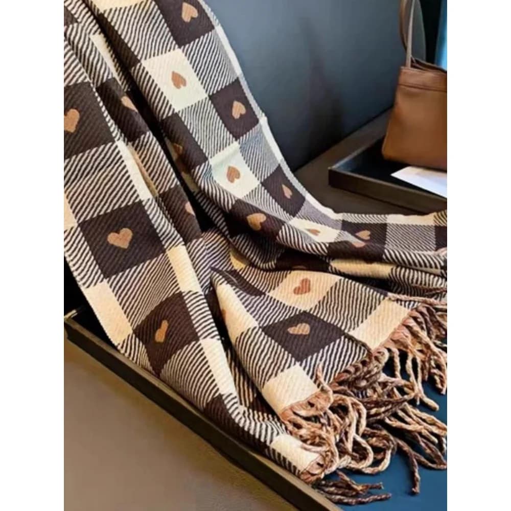 Sciarpa con decorazioni a nappine con motivo a quadri e cuori, elegante scialle spesso, morbido e caldo per donna e uomo, accessori moda per l'autunno e l'inverno