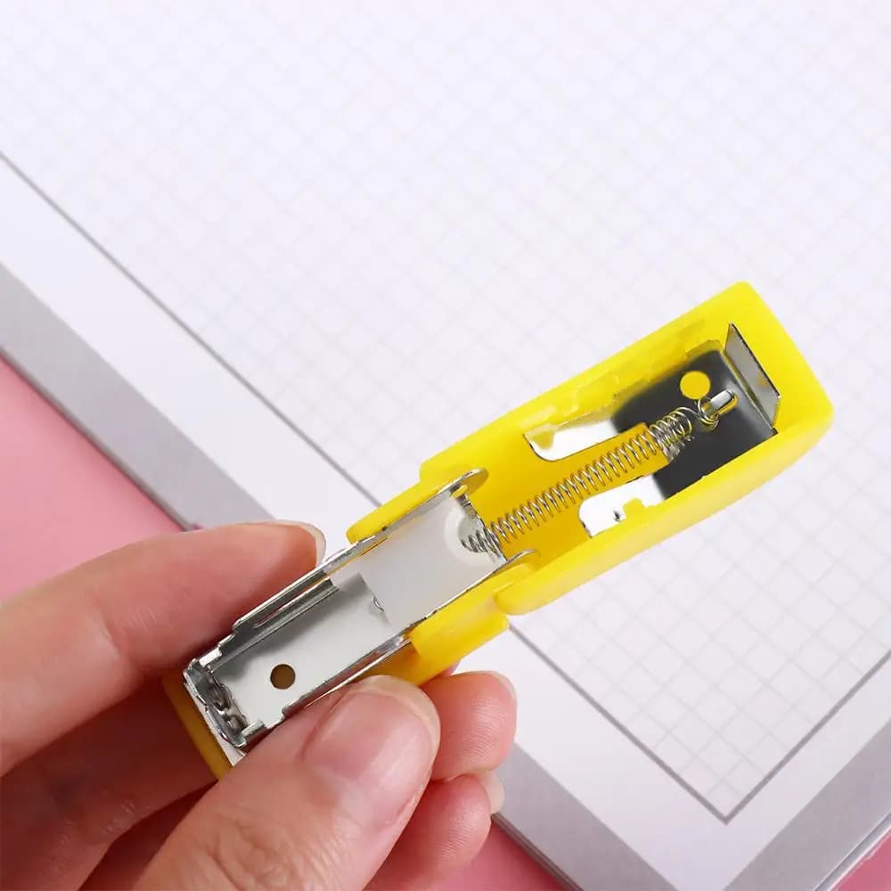 Mini Set di Cucitrici Salva-Lavoro per Carta, Macchina per Rilegatura e Fissaggio, Piccoli Utensili per Cucitura di Carta, Forniture Scolastiche