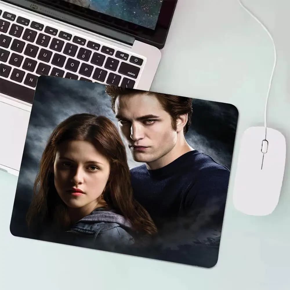 Film Twilight Mouse Pad PC Computer Mouse Zerbino Mouse portatile Tappetino per mouse Tappetini per scrivania Accessori per ufficio Semplice 21x26 25x30 CM