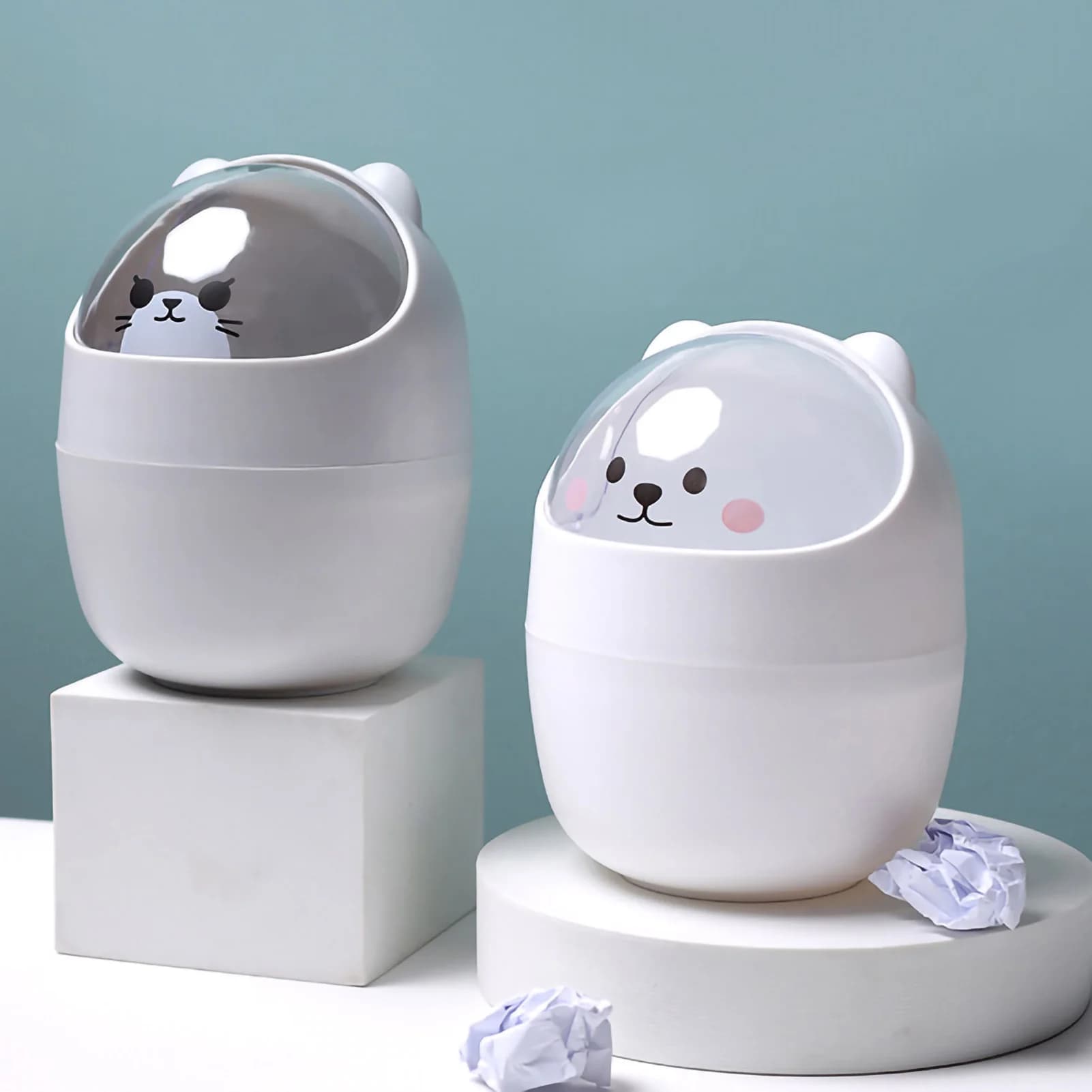 ZK50 Mini pattumiera da tavolo Aspetto carino Pattumiera da scrivania in plastica con ampia apertura Cestino per rifiuti staccabile con coperchio