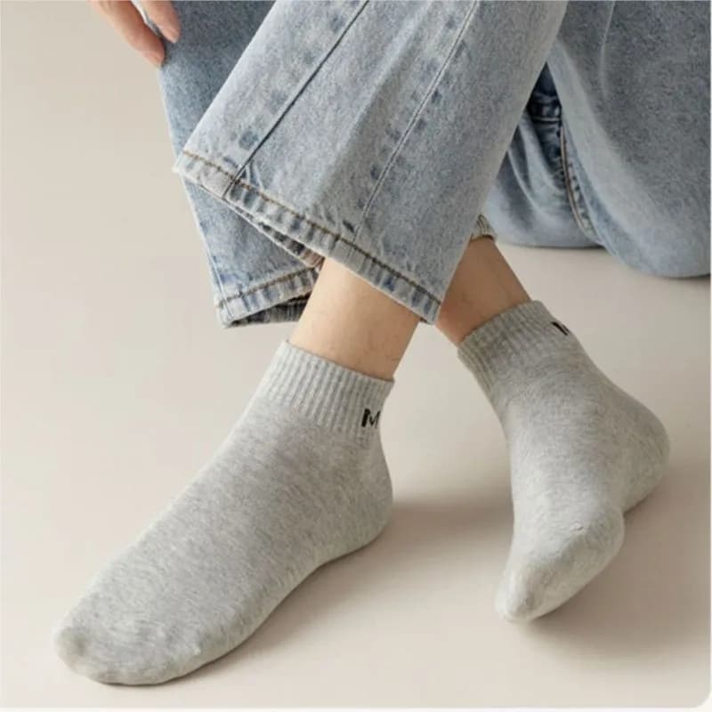 Men's Socks Spring Summer Breathable Cotton Socks Fashion Lightweight Fashion Trend Sweat Absorption Solid Color Socks Wholesale