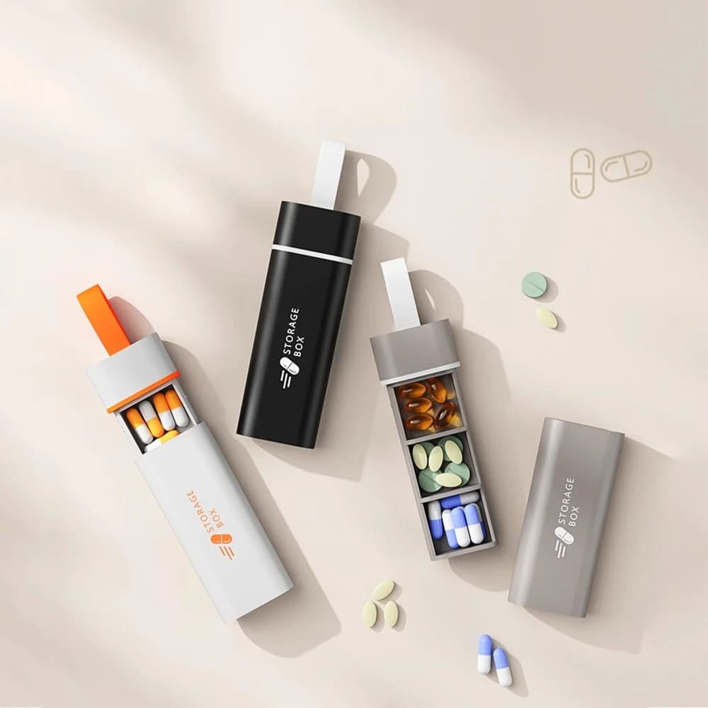 Nuovo Mini Portapillole Premium Portatile a 3 Scomparti, Contenitore Organizzatore per Viaggio per Compresse, Vitamine, Medicinali, Oli di Pesce