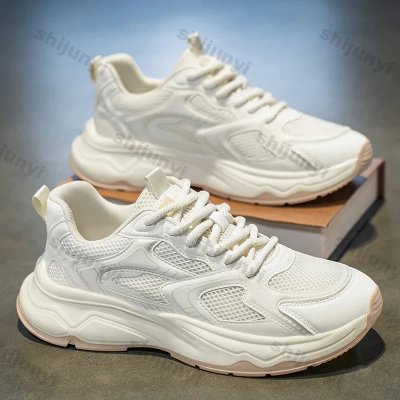 Scarpe da ginnastica bianche da uomo estive nuove scarpe da corsa sportive antiscivolo in mesh traspirante scarpe casual da esterno leggere e comode con lacci