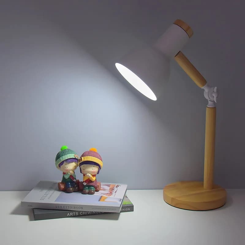 Lampada da Tavolo Creativa in Stile Nordico, Luce LED Orientabile in Legno, Semplice Lampada da Comodino/Protezione Occhi per Lettura e Studio