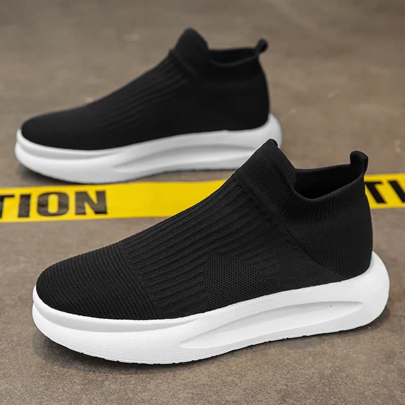 Scarpe Estive da Uomo Traspiranti in Rete, Slip-On, Leggere, con Suola Morbida, Stile Coreano alla Moda, Punta Rotonda, Nere