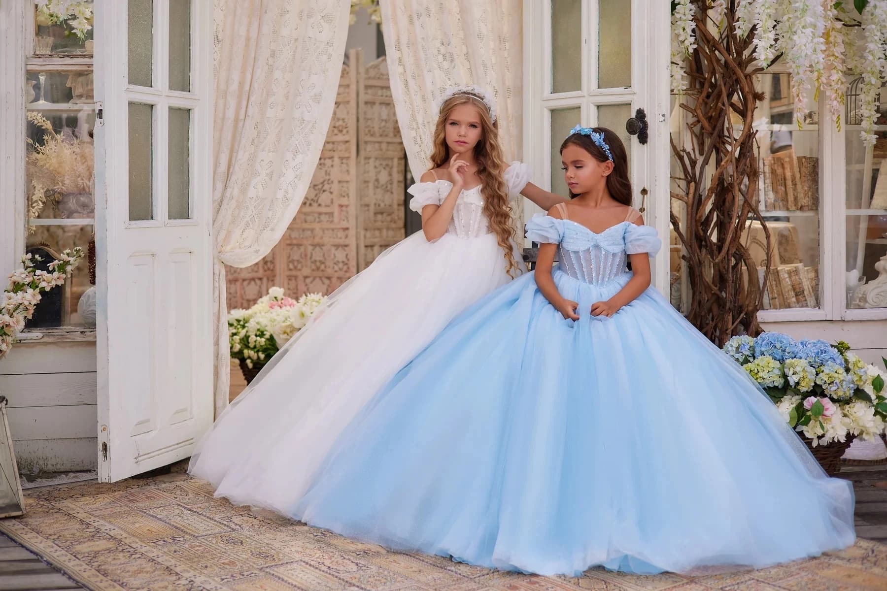 Flower Girl Dress For Wedding senza maniche Tulle Fluffy paillettes Applique elegante bambino primi abiti da festa di compleanno eucaristici