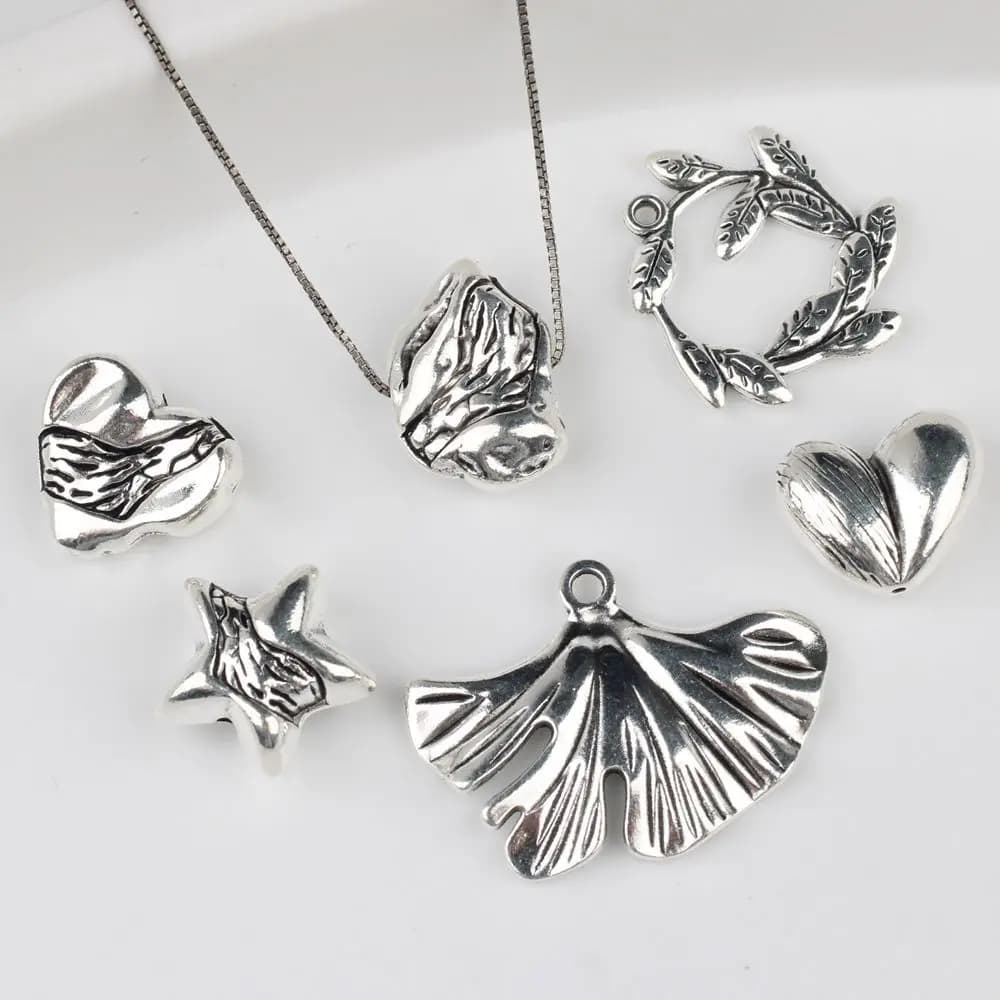 10 pcs/Lot in Zinc Alloy Ginkgo Star Leaf Garland Beads Heart Pendants and Pendants FAI Necklace by The Earrings Accessories