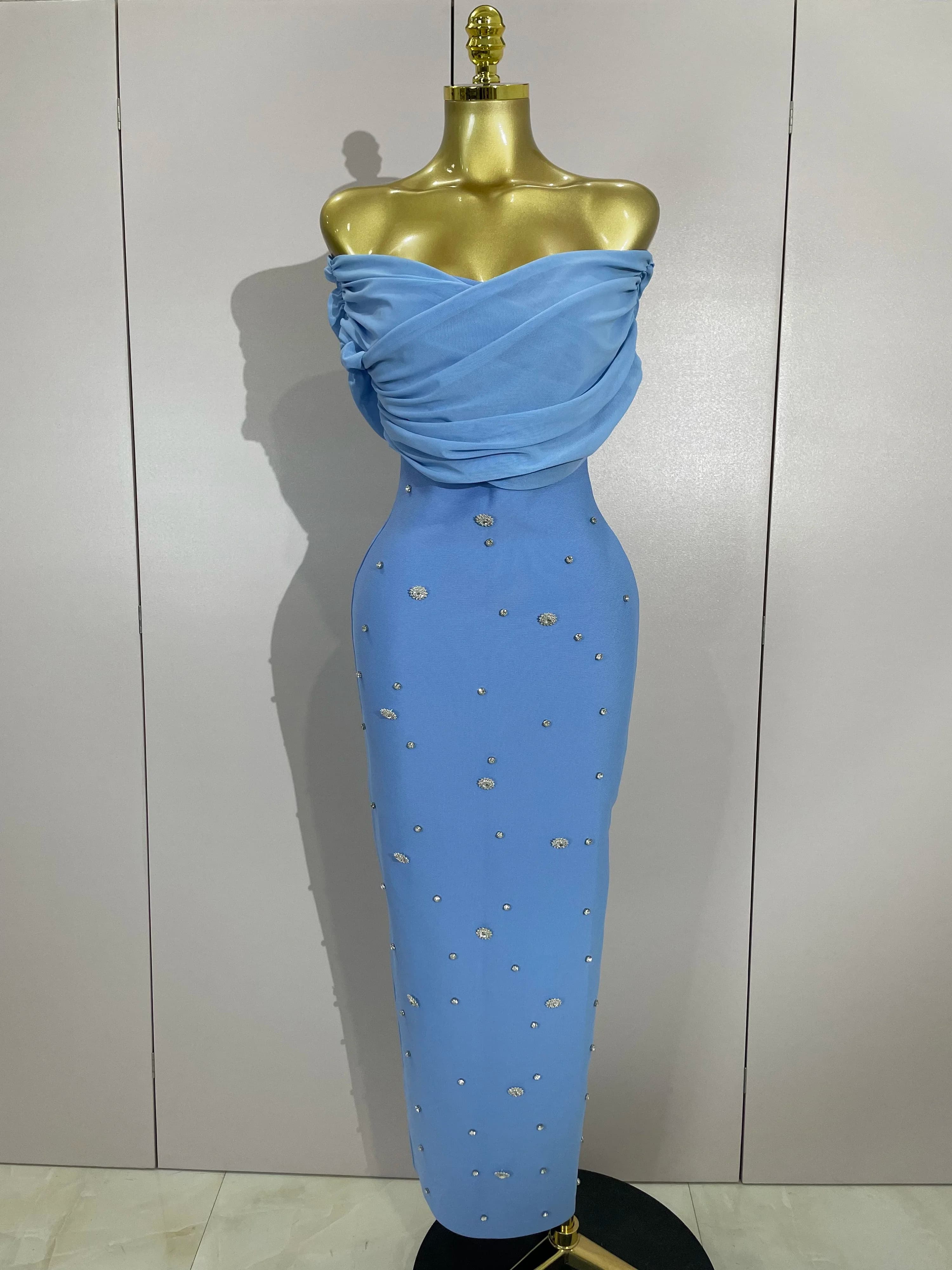 Abito lungo con fasciatura aderente con spalle scoperte sexy in cristallo brillante da donna, per festeggiare il compleanno, elegante outfit da club per feste serali