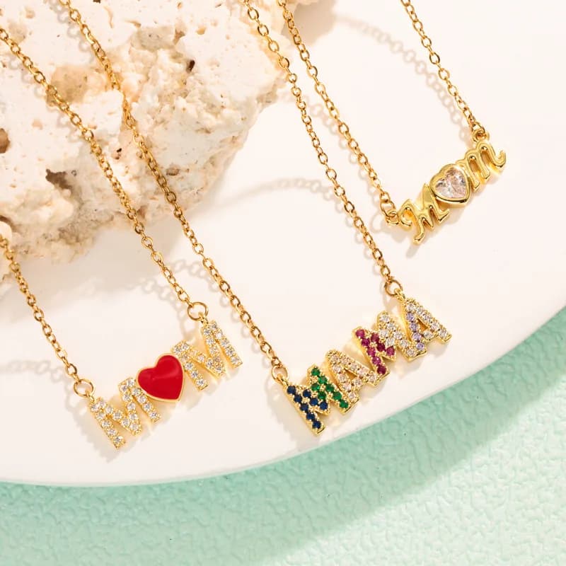 2026 New Heart Shaped Zirconia Letter Pendant Necklace From Europe and America, Sweet and Versatile, Mother's Day Love Gift