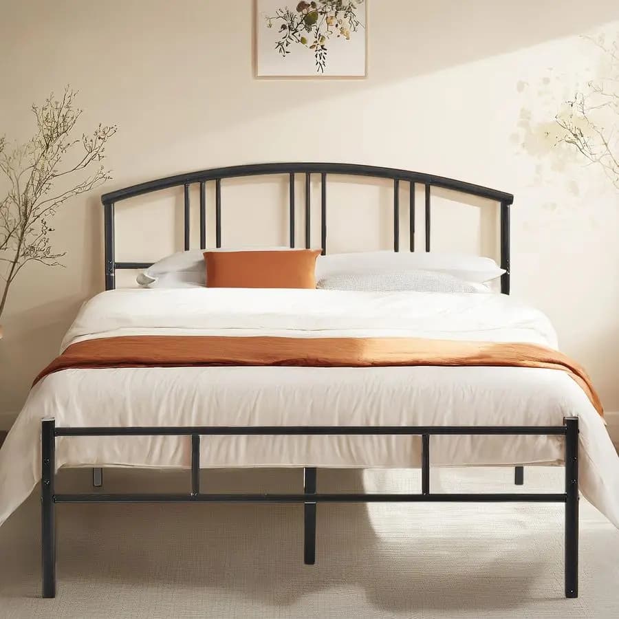 Double bed structure with headboard and footboard 82,4"L x 60,8"W x 37,2"H, metal platform with steel slats, mattress base, without box.