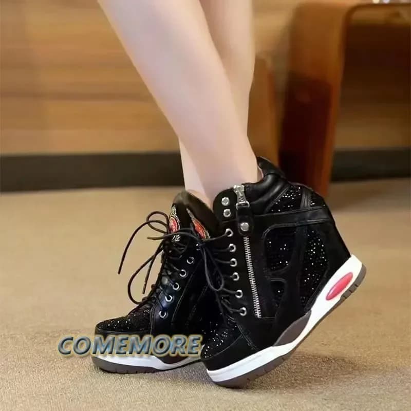 Scarpe Scarpe da ginnastica da donna con plateau Scarpe da donna di lusso con zeppa Cestino Autunno Inverno Moda spessa Alta casual Corsa bassa Aiuto