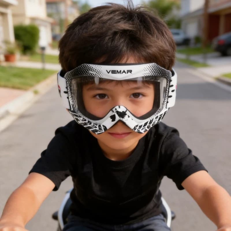 Kids Motocross Goggles Anti-Fog UV Protection Dustproof Impact Resistant Dirt Bike ATV MTB Riding Glasses for Children Helmet