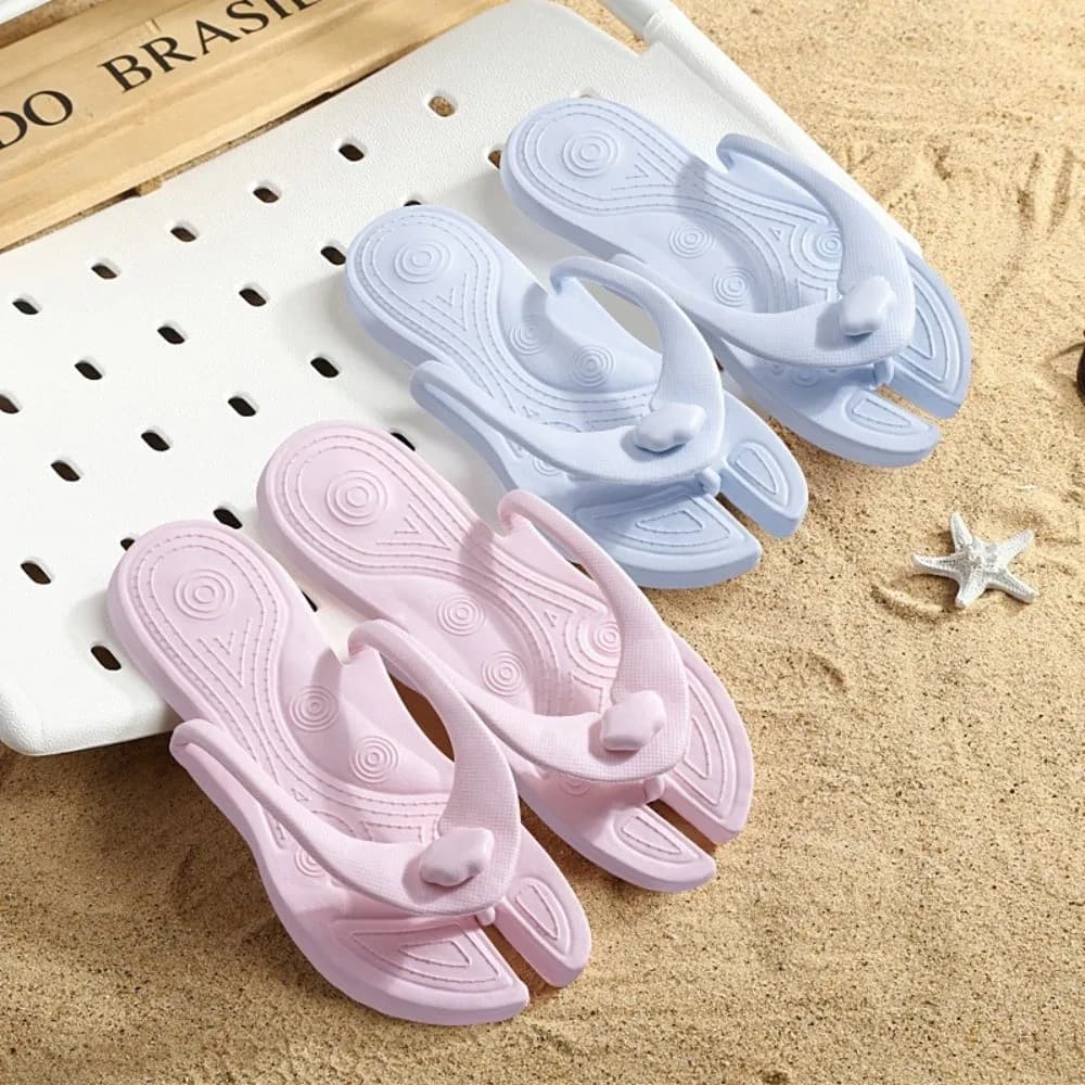New Lightweight Flip-Flops Comfortable Non-Slip Travel Sandals Solid Color Quick-Dry Beach Shoes for Home Use