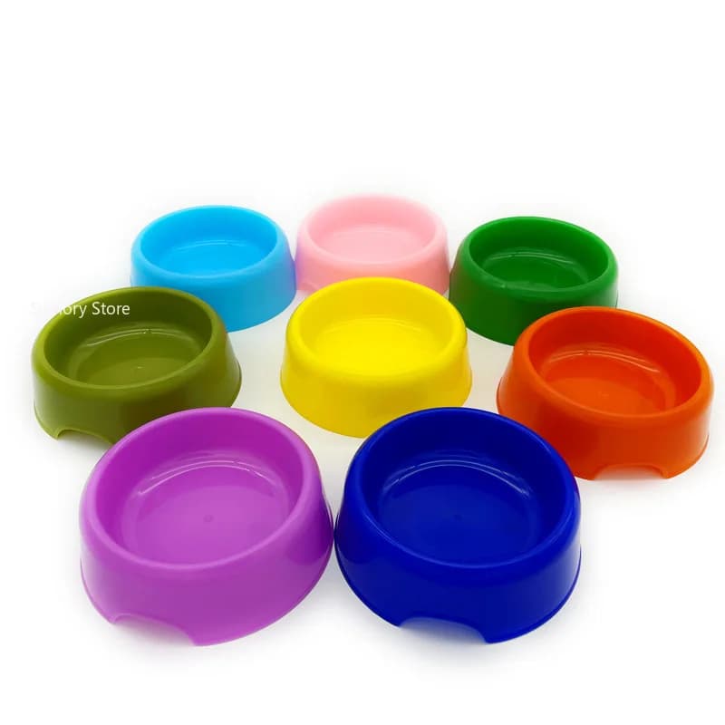 Nuova ciotola di plastica per animali domestici in stile nordico tinta unita Ciotola per cani semplice con bocca rotonda Set di cibo per cani piccoli e freschi Ciotola per animali domestici per gatti Accessori per cani