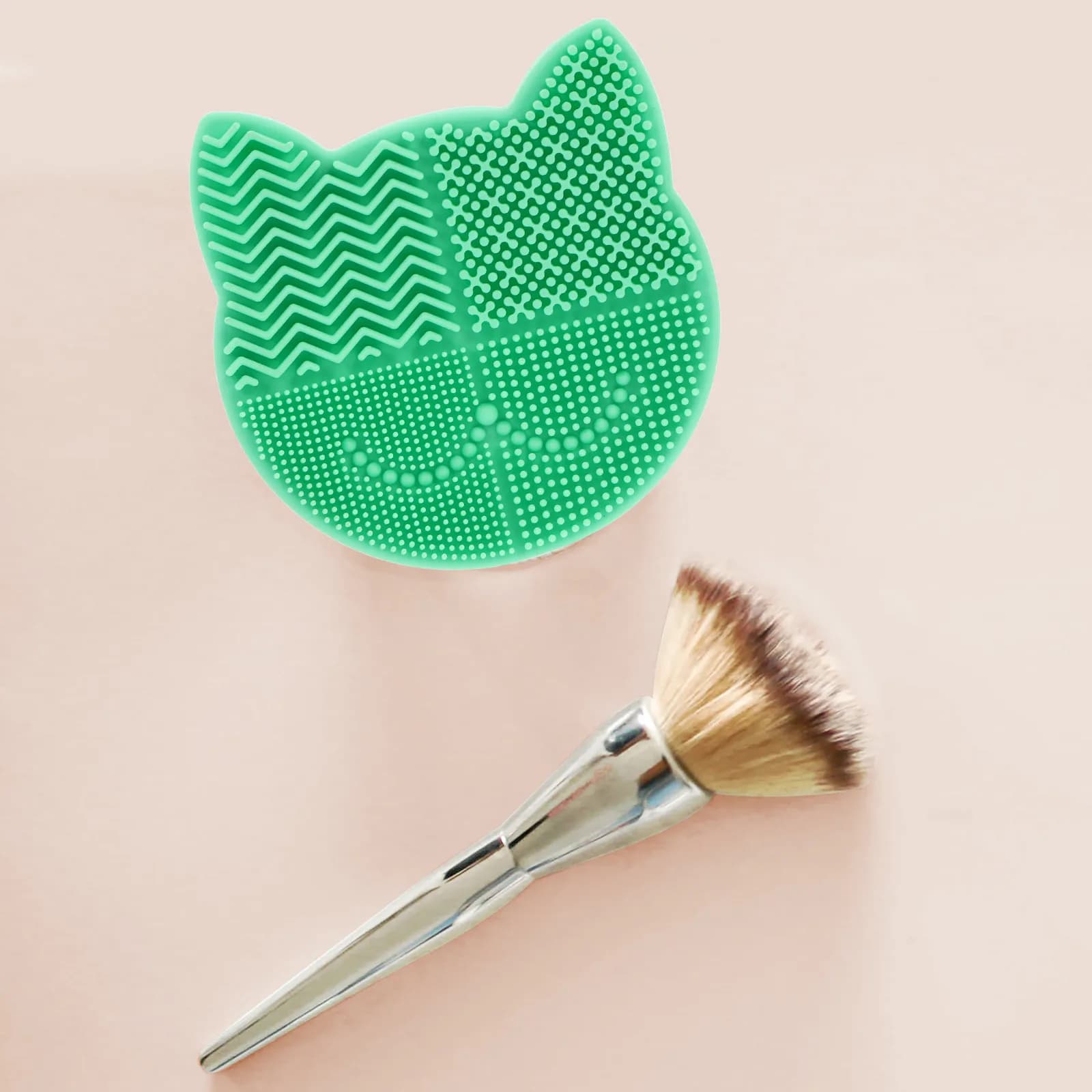 Tappetino Ecologico in Silicone per Pulizia Pennelli 2 in 1 con Supporto per Asciugatura, Compatto e Leggero per Viaggi e Uso Domestico, Scrubber per Pennelli da Trucco