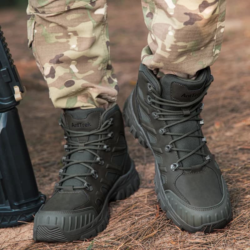 Men Tactical Boots Waterproof Ultrallight Anti-Slip Male High Quality Camping Army Boots Outdoor Desert Boot Work Hunting Boots