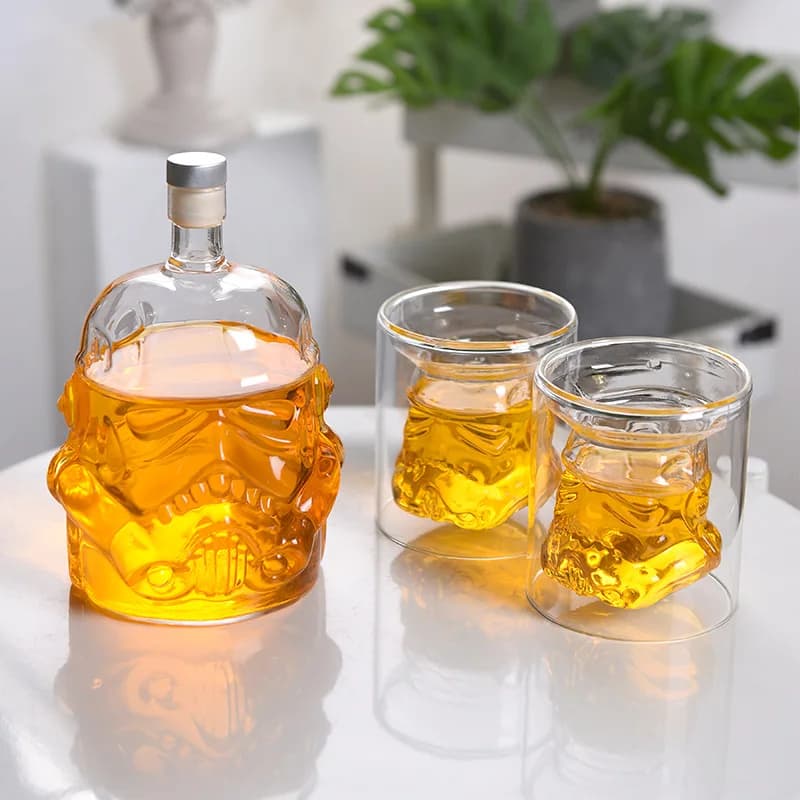 Set di Bicchieri da Vino con Decanter a Forma di Casco Storm Trooper, Bicchieri da Whisky, Accessori per Vino, Regalo Creativo per Uomini, Bar e Feste