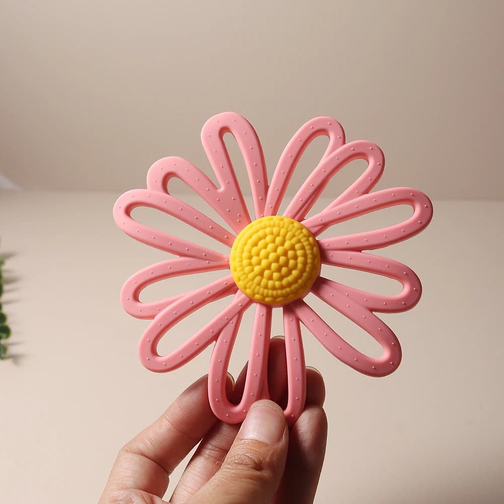 Nuovo massaggiagengive in silicone a forma di fiore grande da 4,5 pollici per neonati - Giocattolo da masticare rilassante con margherita