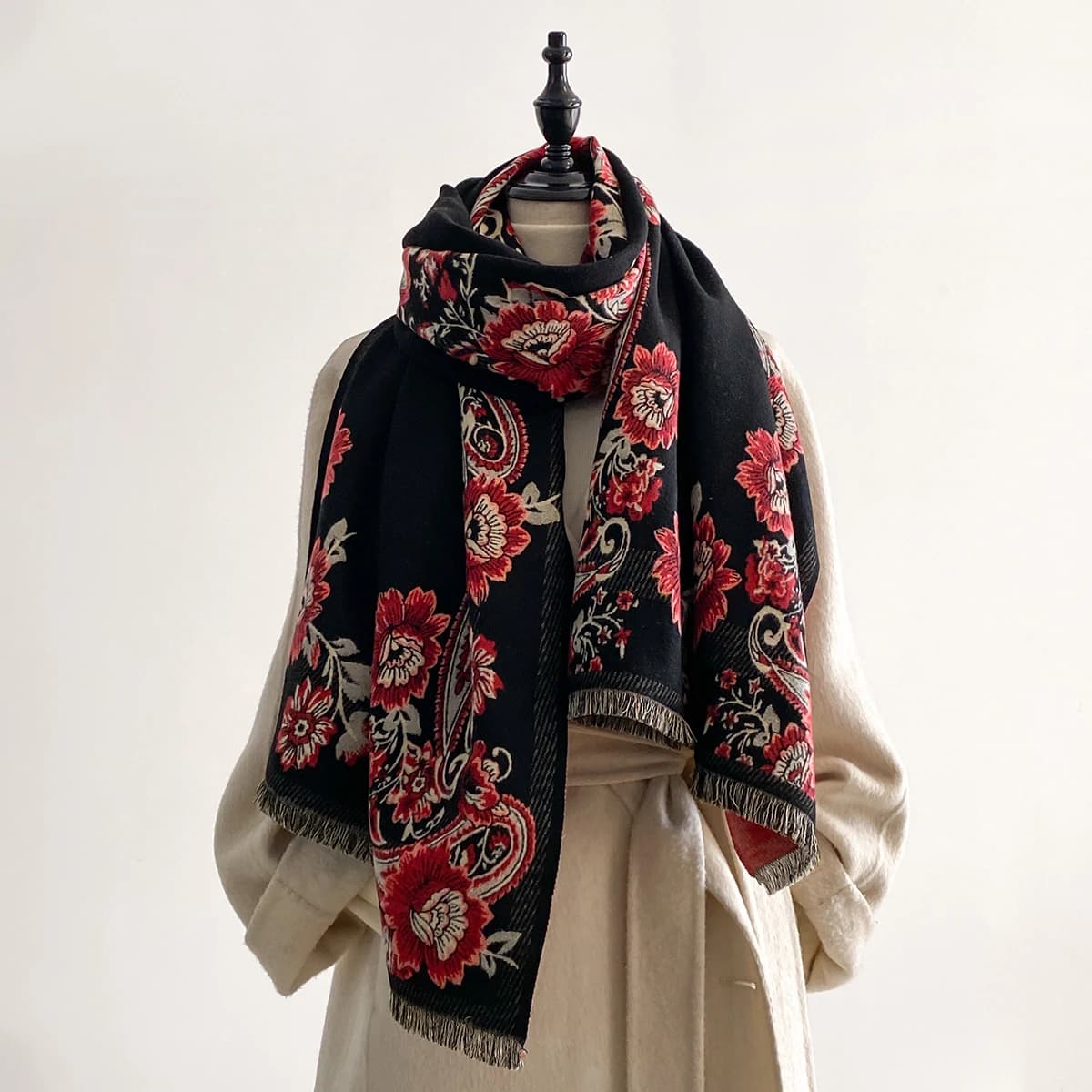 2025 Winter Luxury Imitation Cashmere Thicken Warm Wrap Blanket Ladies Shawl Pashmina Scarves