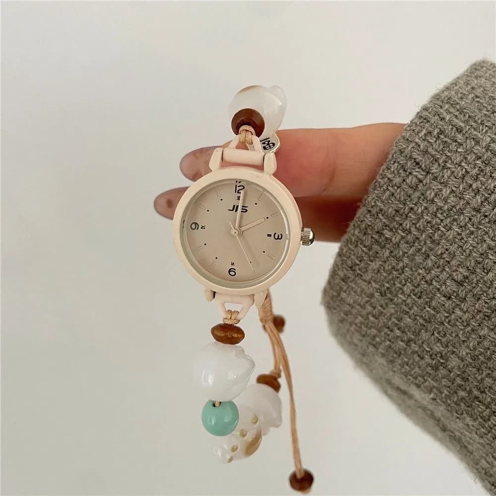 New wrist watch with cat's Zampa bracelet, Handmade with beads, Adjustable chain with pendant for Women and Girls