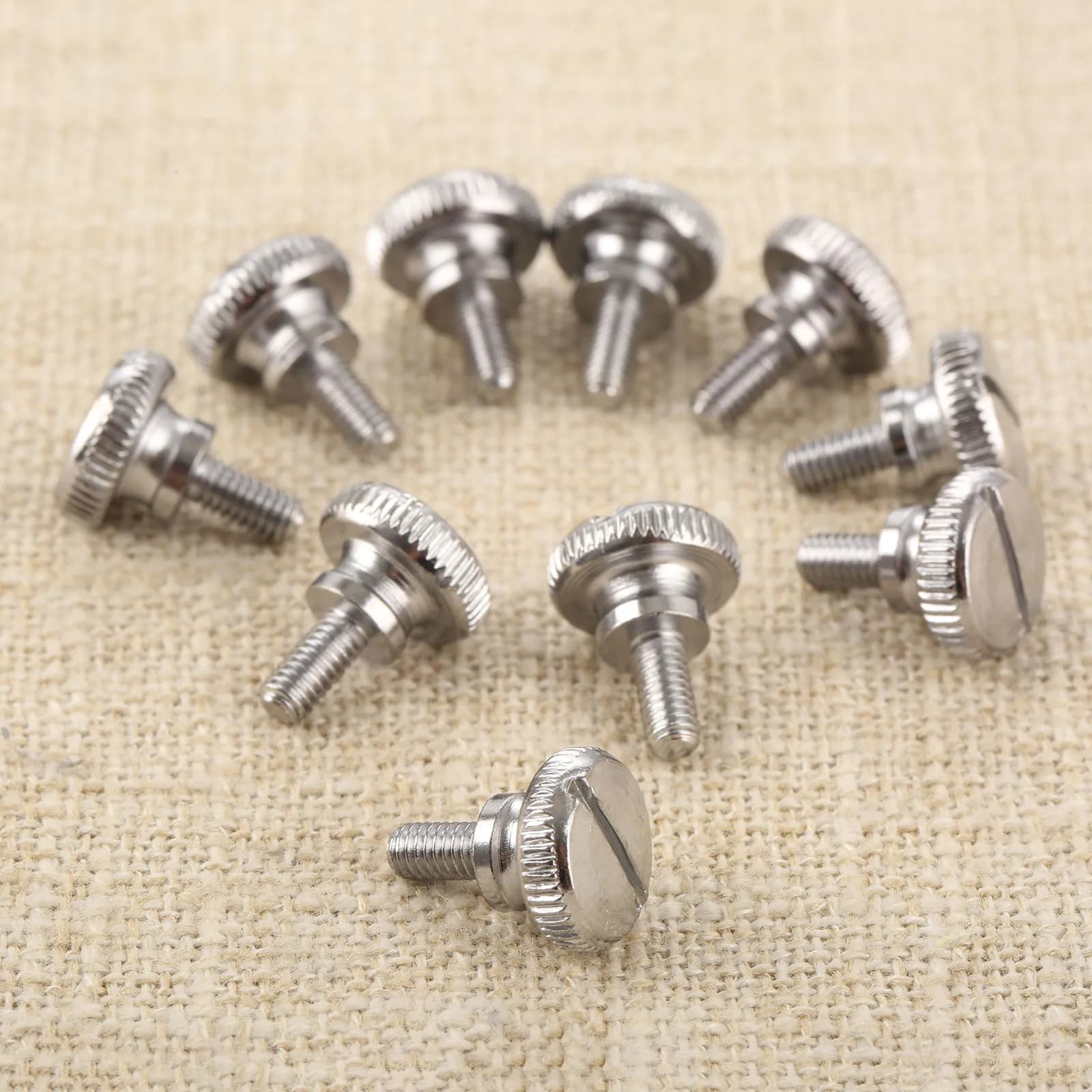 10Pcs Piedini In Metallo Vite di Pollice Per Punto Annodato Macchina Da Cucire Domestica Piedino M3.5 * 15 millimetri