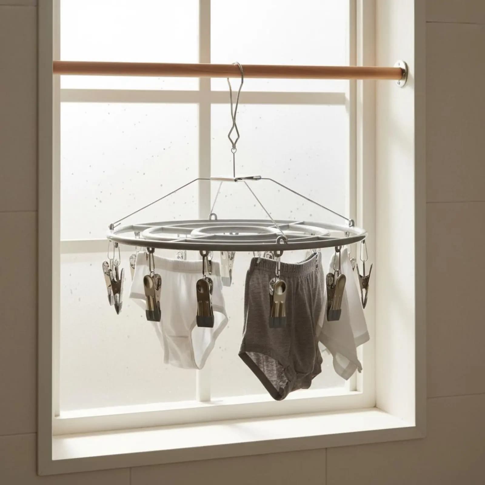 Stendibiancheria Multi-Fissaggio con Clip a Presa Forte, Stendino per Calzini e Biancheria Intima, Resistente alla Ruggine - Appendiabiti Rotondo per Calzini
