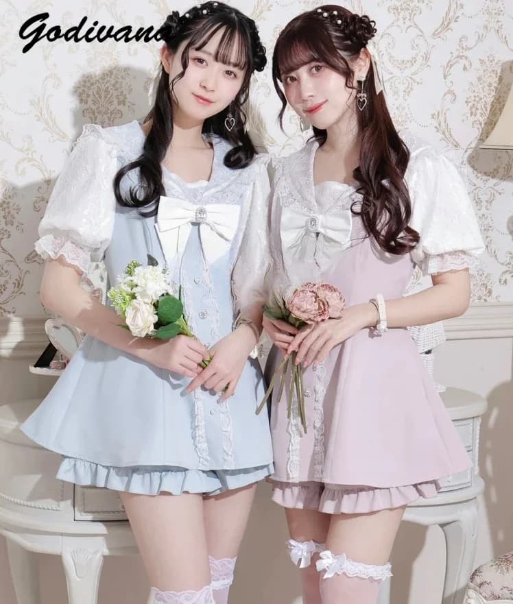 Camicia a maniche corte con fiocco e cuciture in pizzo da donna della nuova estate, abito e pantaloncini, set in due pezzi, abiti Sweet Lolita per ragazze