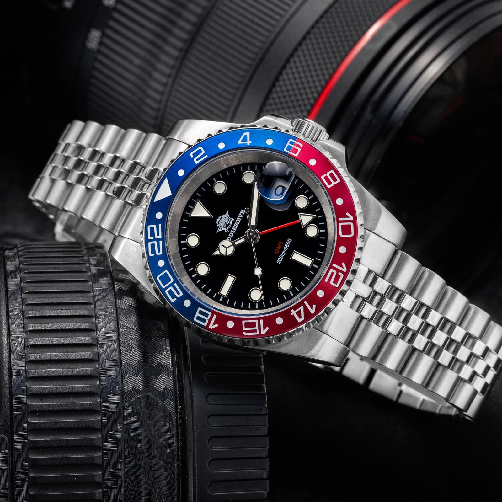 ADDIESDIVE hot sale AD2050 GMT quartz watch for men stainless steel Super bright 200M waterproof underwater watches Reloj Hombre