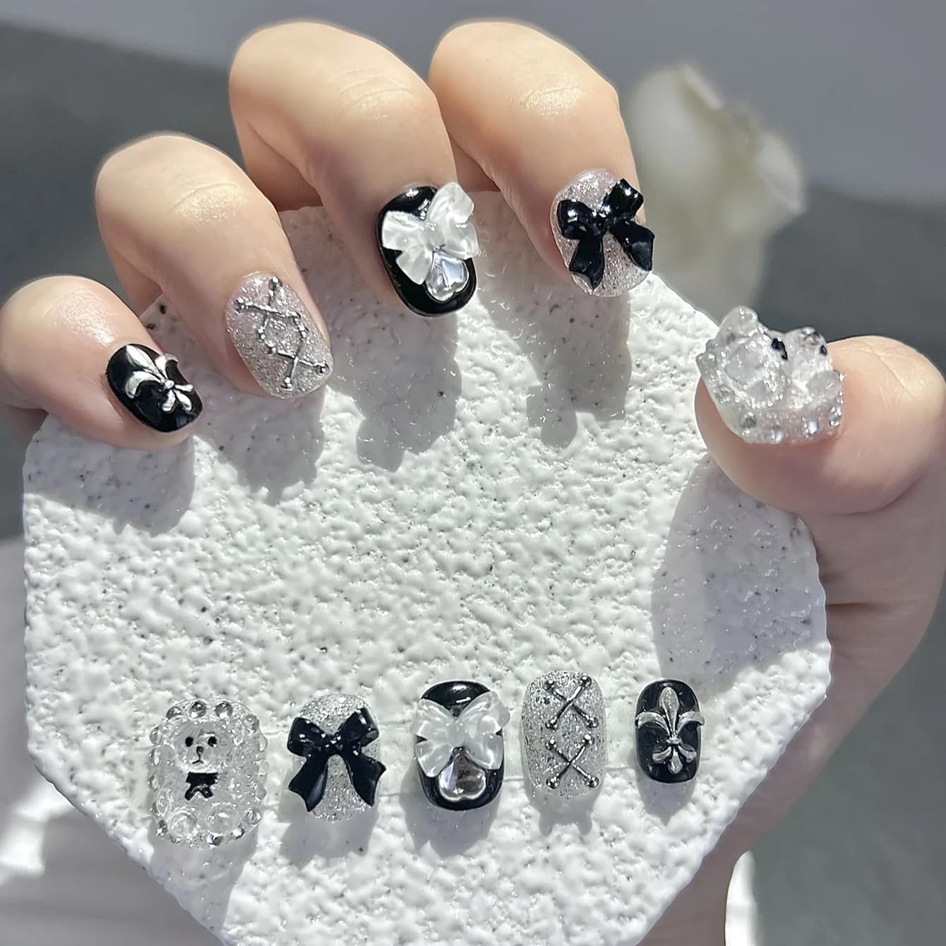 10 pieces patches for nail art in lace transparent dark bear Lolita nails wearable handmade bow removable diamond glitter nails soft and fresh